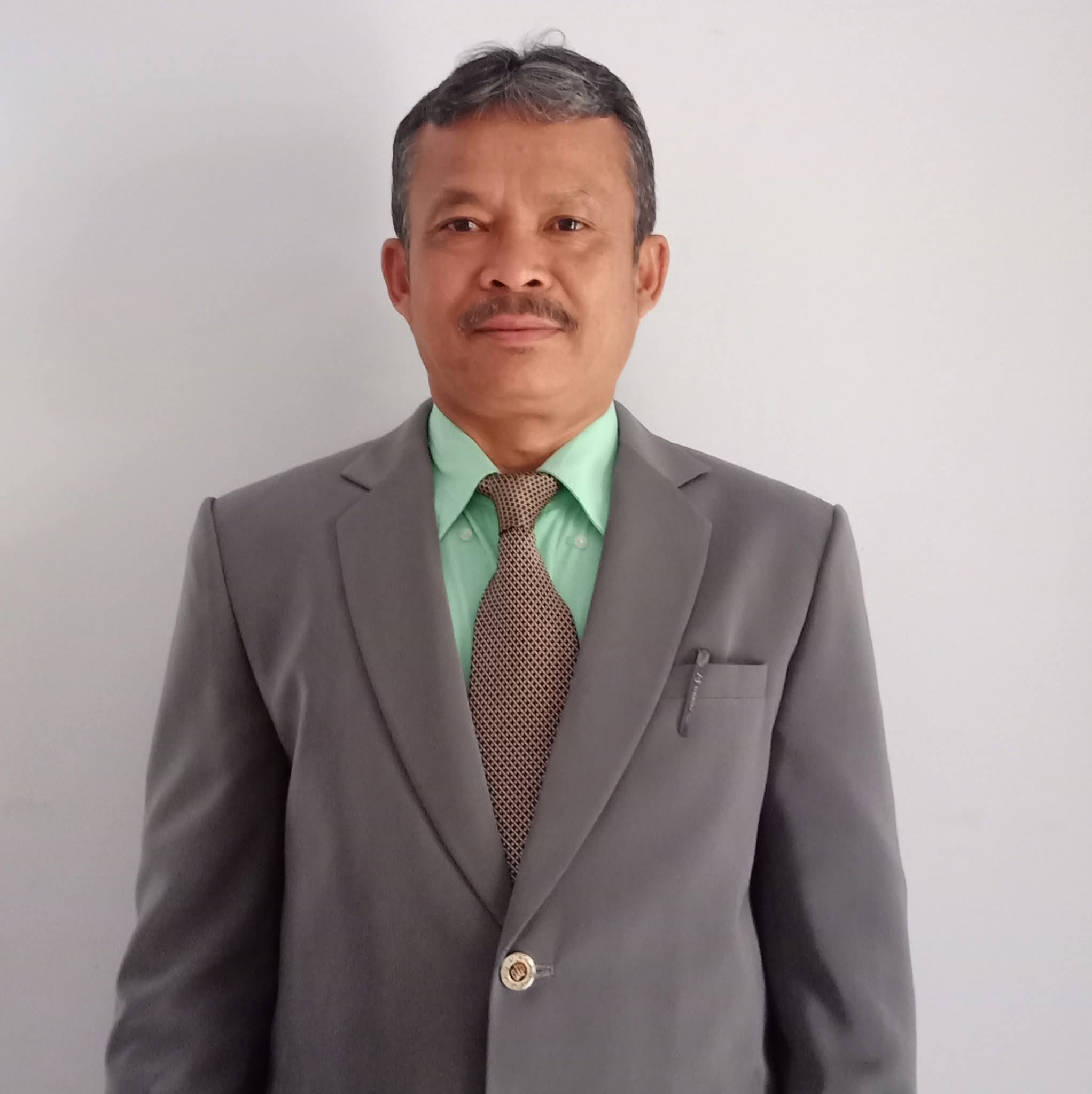 MATHIUS MANGANDO, S.H